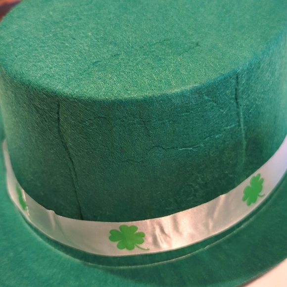 St. Patrick's Day Hat and Coins, 3 of each, - Picture 7 of 9